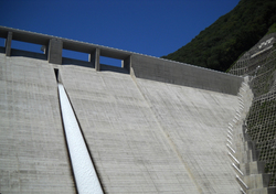 湯西川ダム